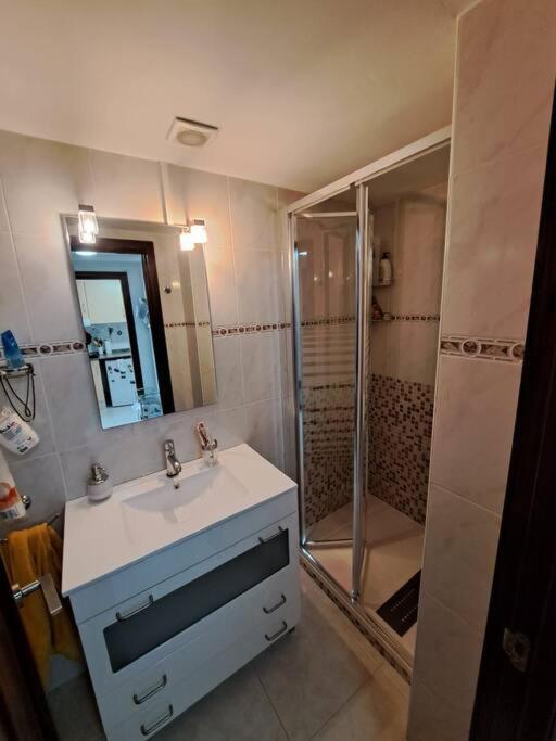 Holiday Center Apartamento Vistas Mar, Acceso Directo Playa Y Piscina Ρόζες Εξωτερικό φωτογραφία